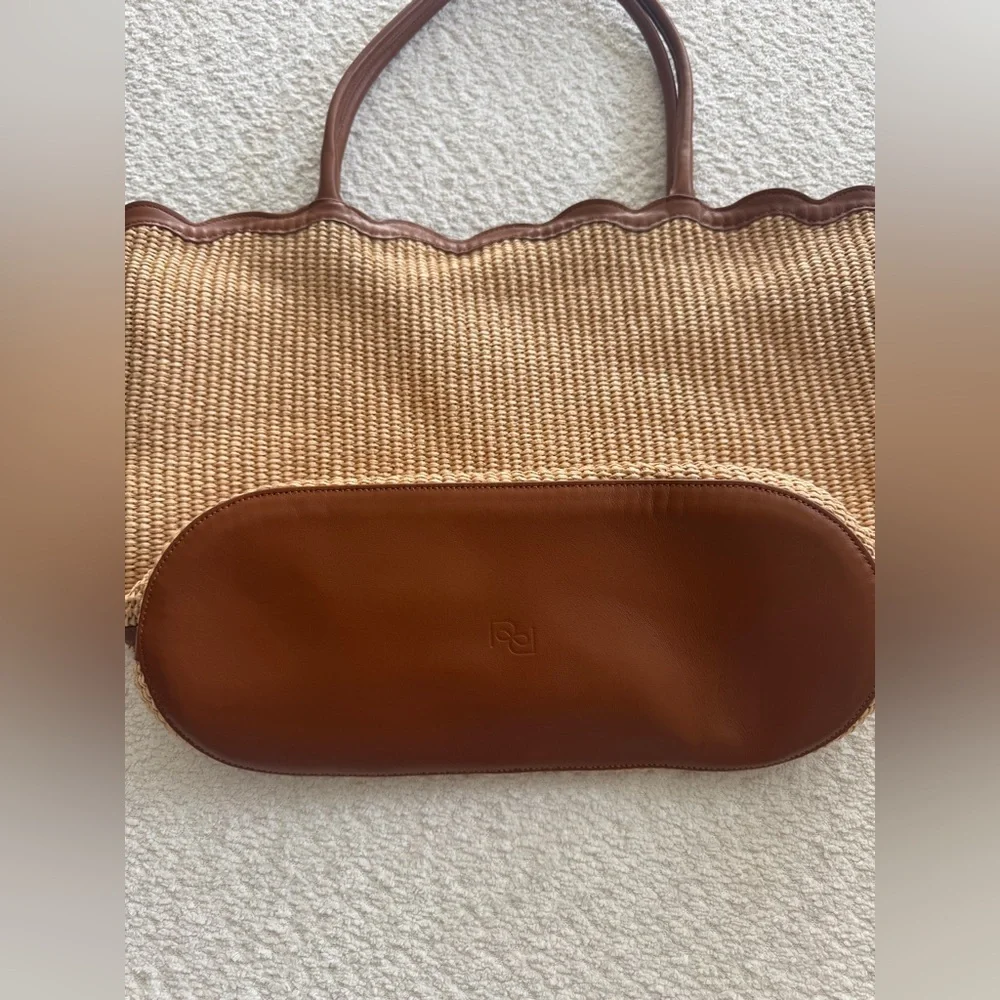 REFORMATION Isabella Tote - Picture 9 of 9